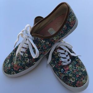 City Sneaks Floral Print Sneakers Shoes